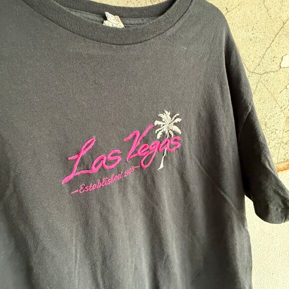 Vintage Las Vegas T Shirt XL Single Stich Neon Pink Embroidered Script Palm Tee - Picture 2 of 7